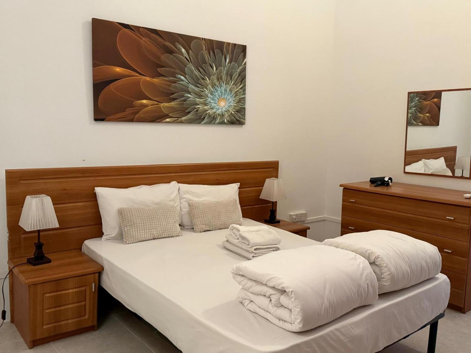 FAC - One bedroom apartment Valletta Buitenkant foto